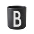 Porcelain letter mug, black