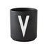 Porcelain letter mug, black
